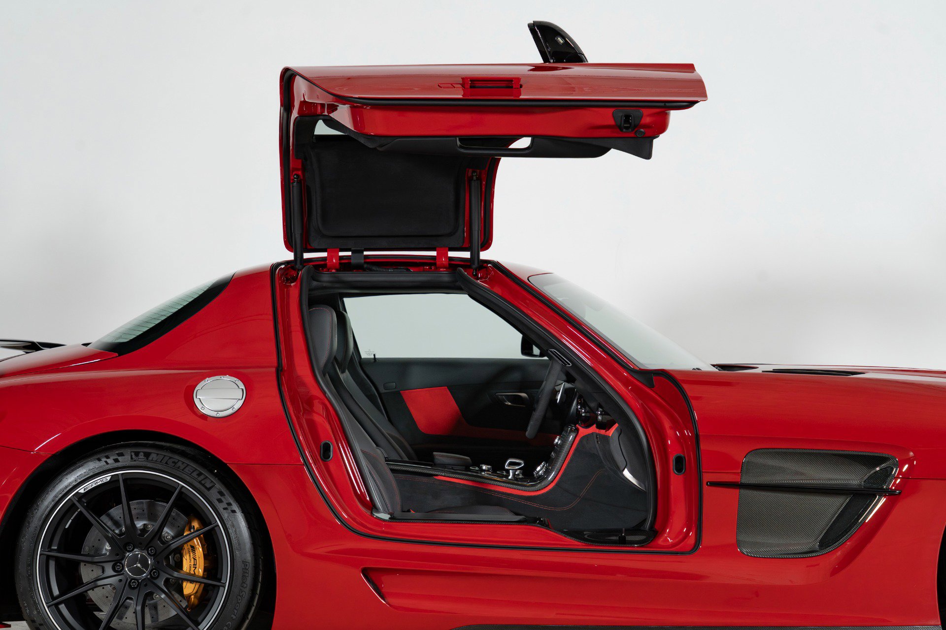 Used 2014 Mercedes-Benz SLS AMG Black Series image 18