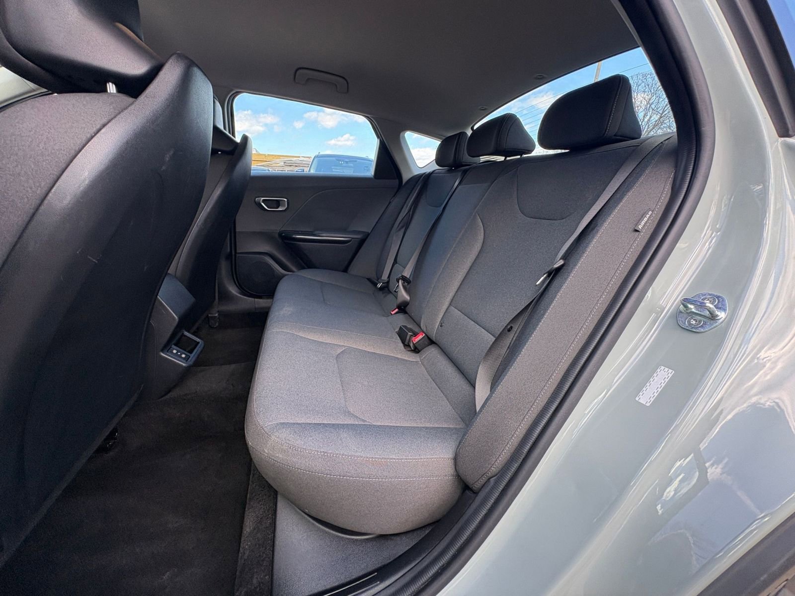 Used 2025 Kia K4 FWD image 23