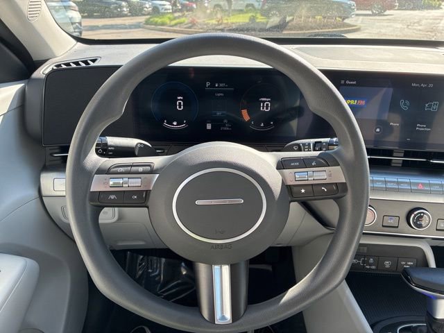 Used 2024 Hyundai Kona SE image 13