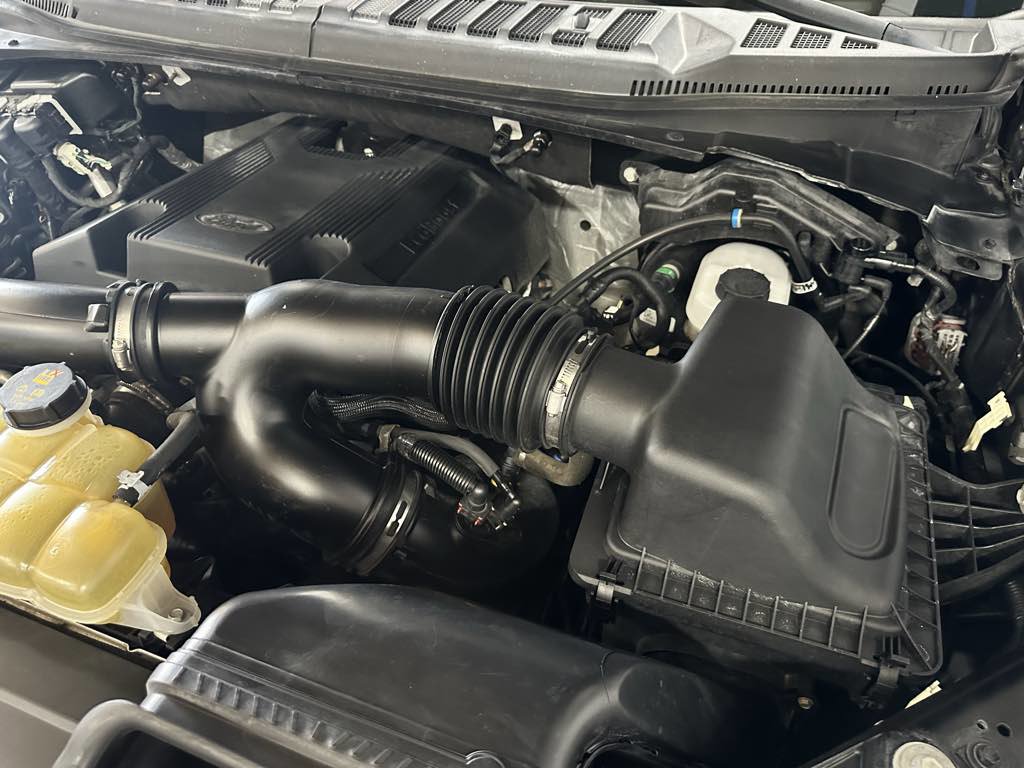 Used 2020 Ford F150 Platinum w/ Equipment Group 701A Luxury image 21