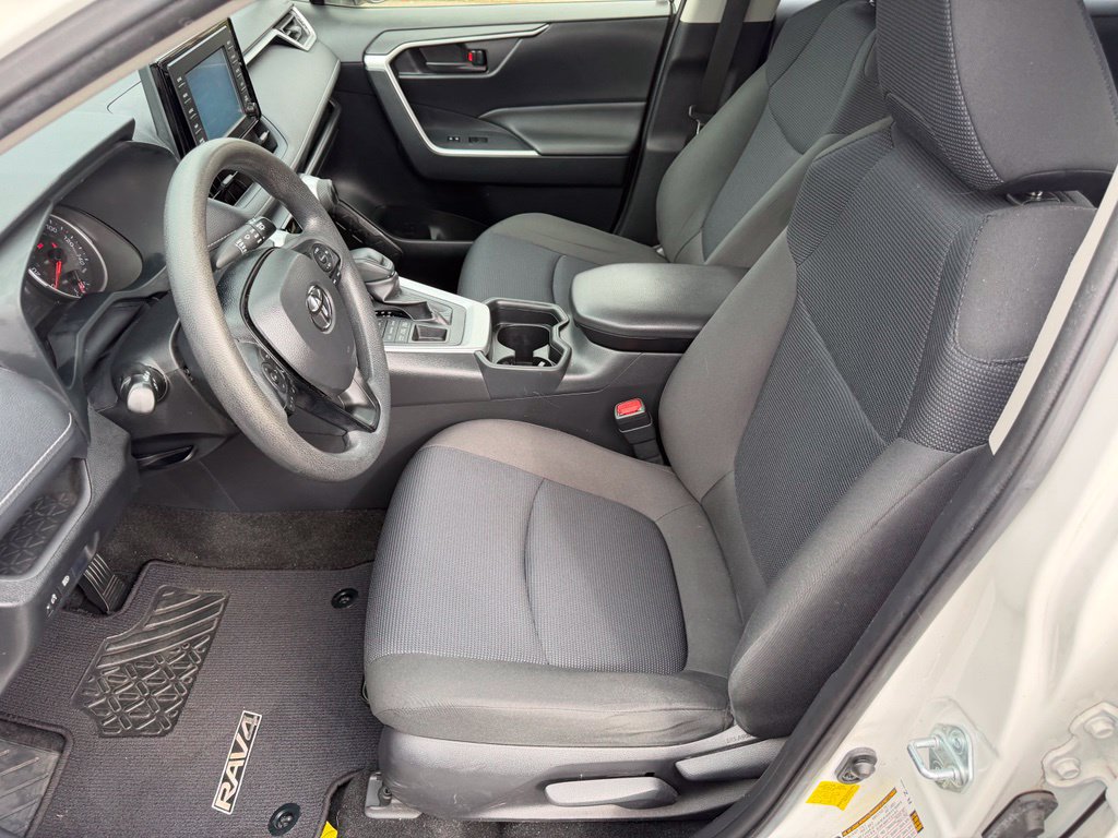 Used 2019 Toyota RAV4 LE w/ Carpet Mat Package AWD/4WD image 12
