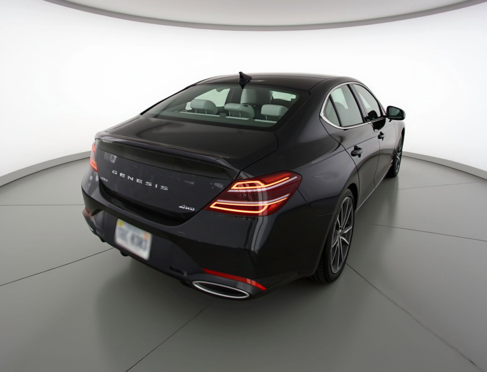 Used 2025 Genesis G70 2.5T image 9