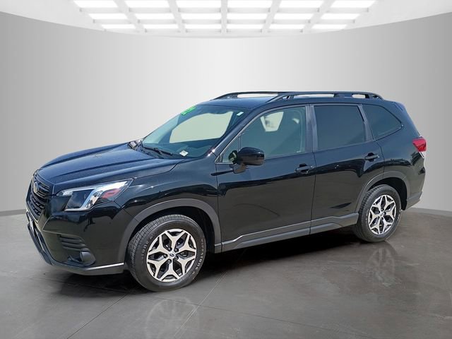 Used 2022 Subaru Forester Premium image 5
