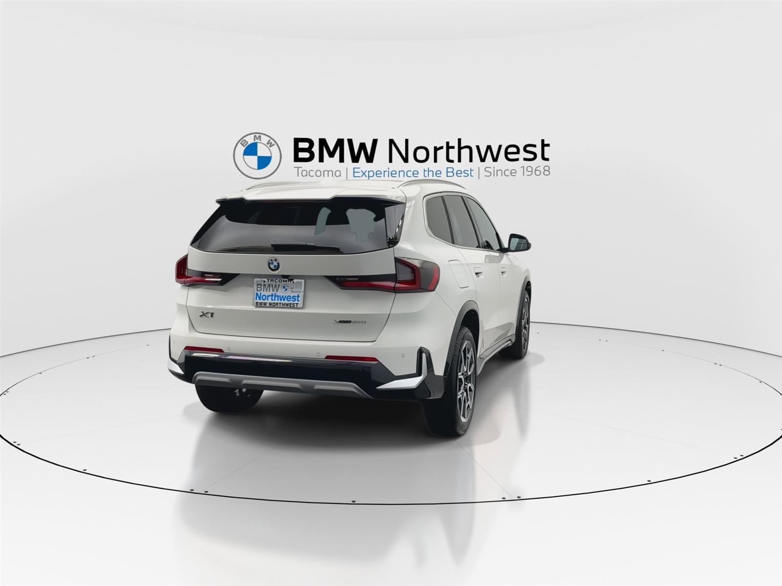 New 2026 BMW X1 xDrive28i w/ Convenience Package AWD/4WD image 2