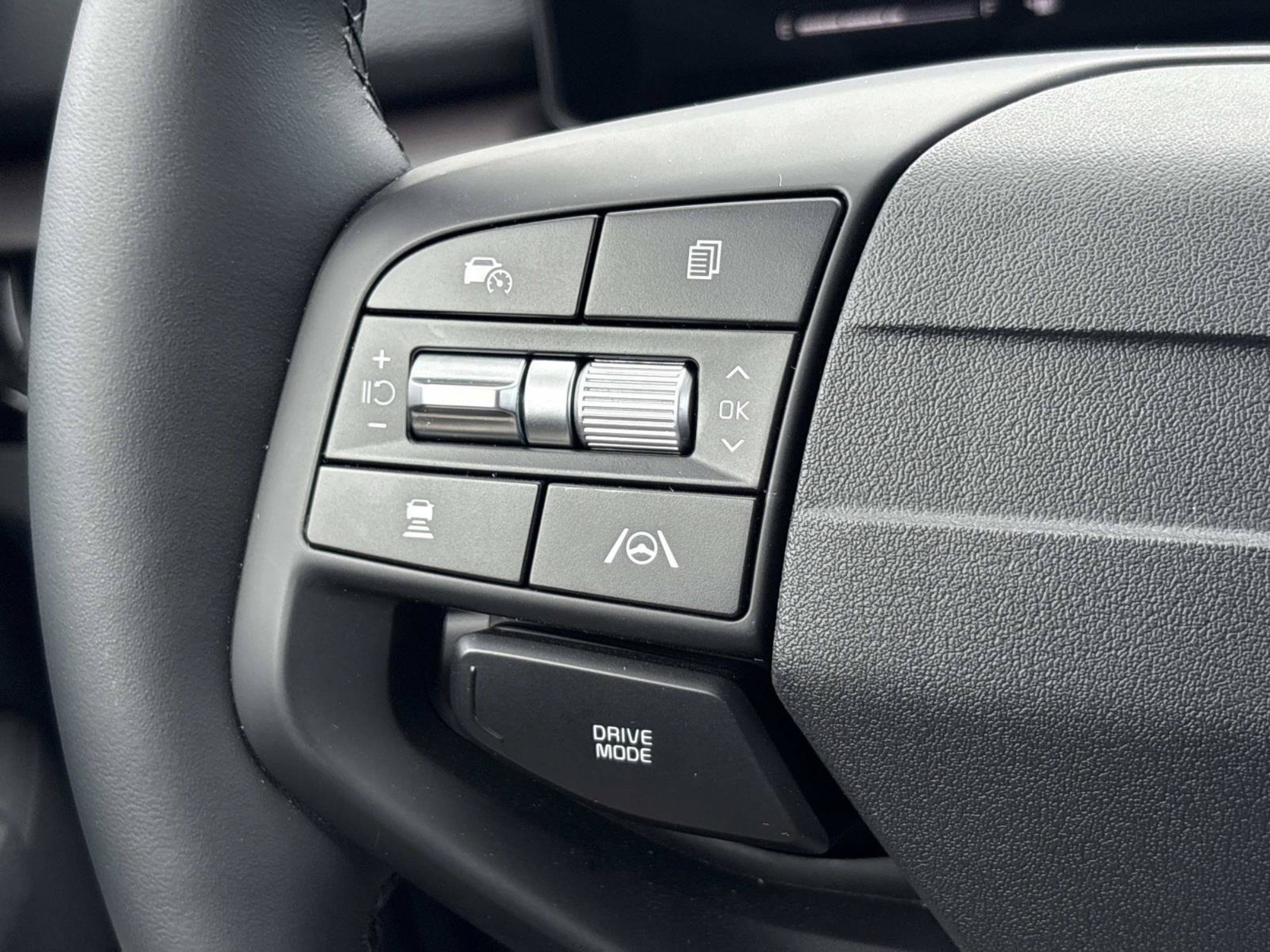New 2027 Kia Sportage EX FWD image 25