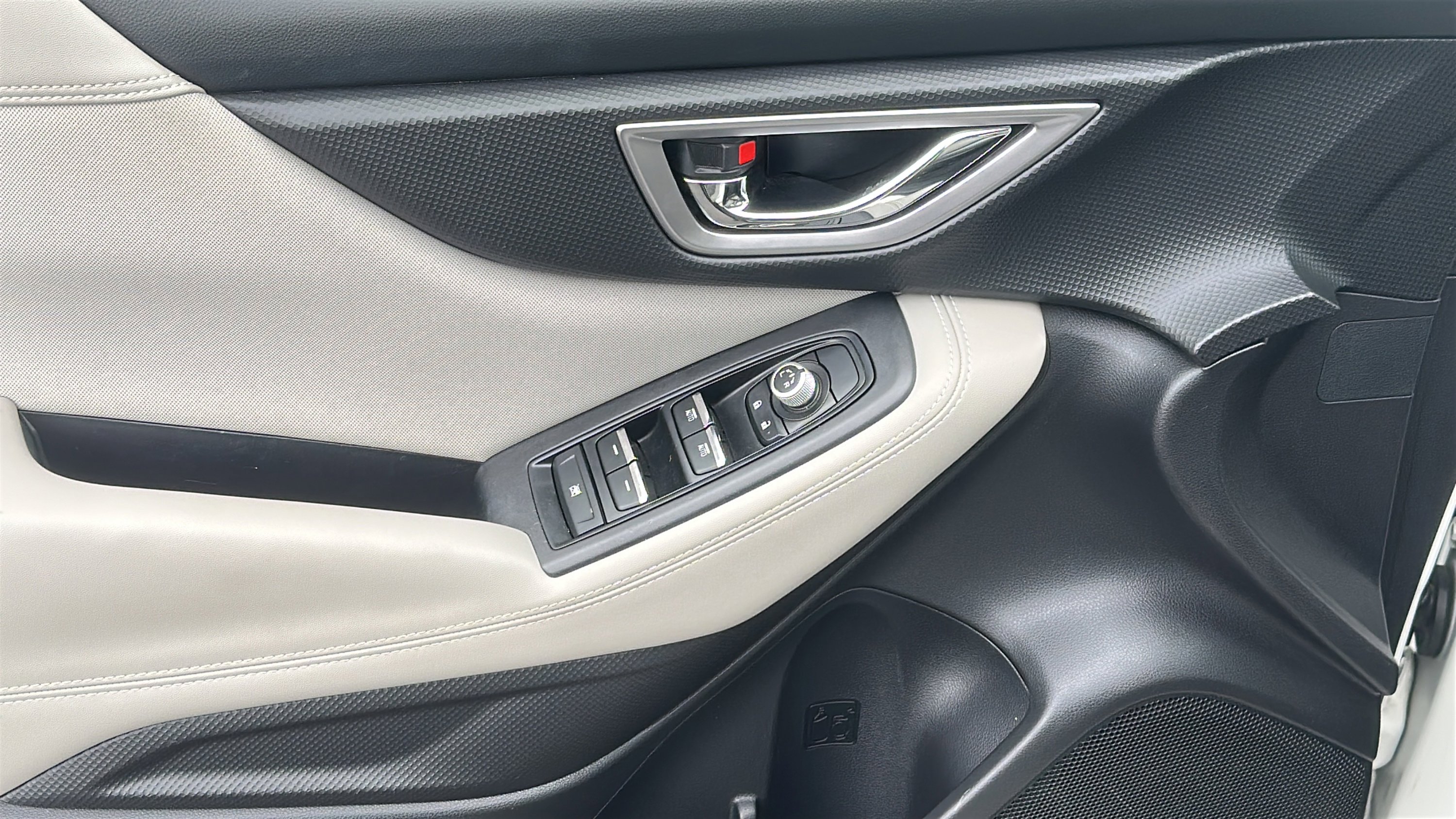 Used 2019 Subaru Forester Premium AWD/4WD image 24