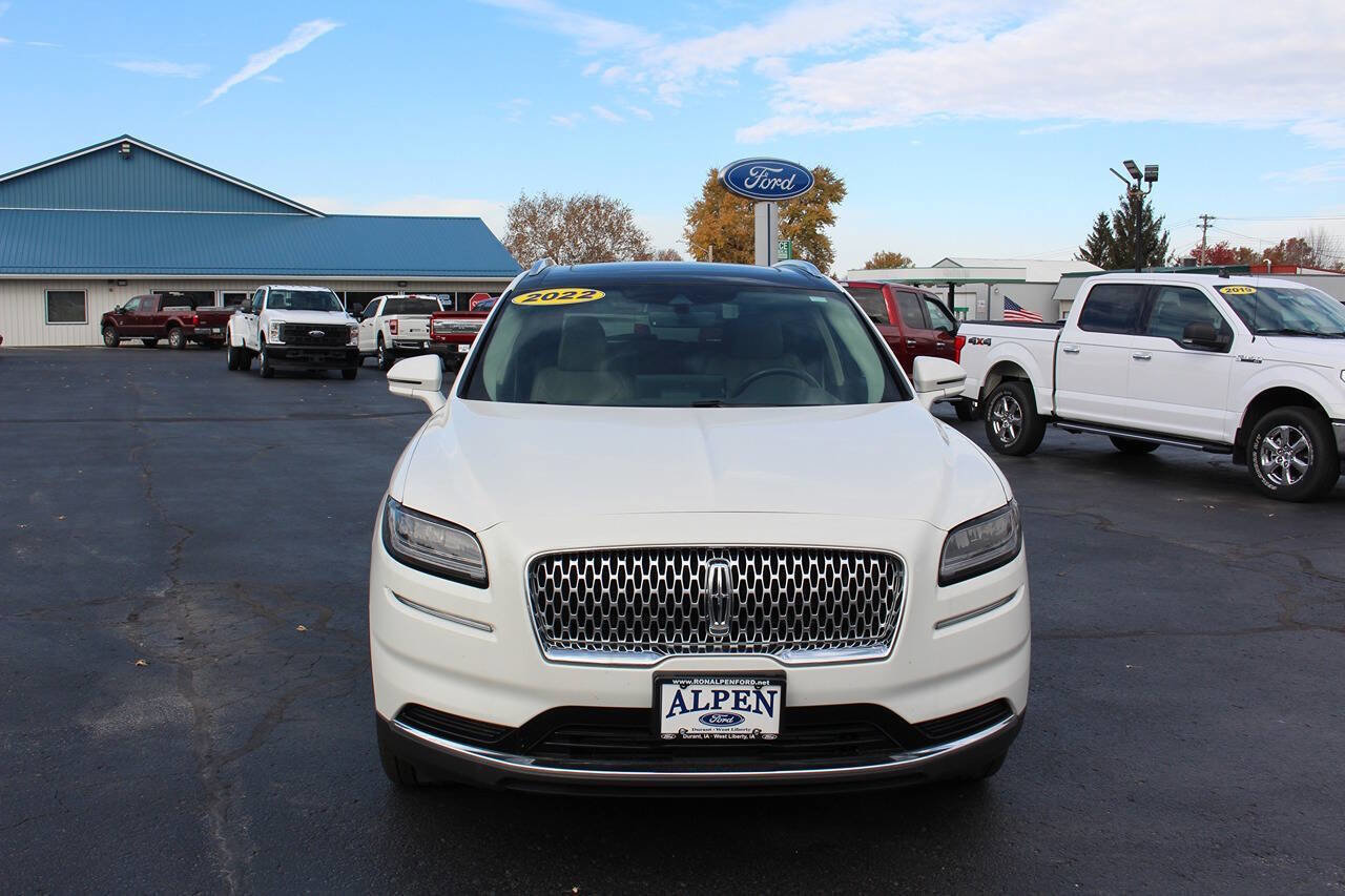 Used 2022 Lincoln Nautilus Reserve w/ Luxury Package image 7