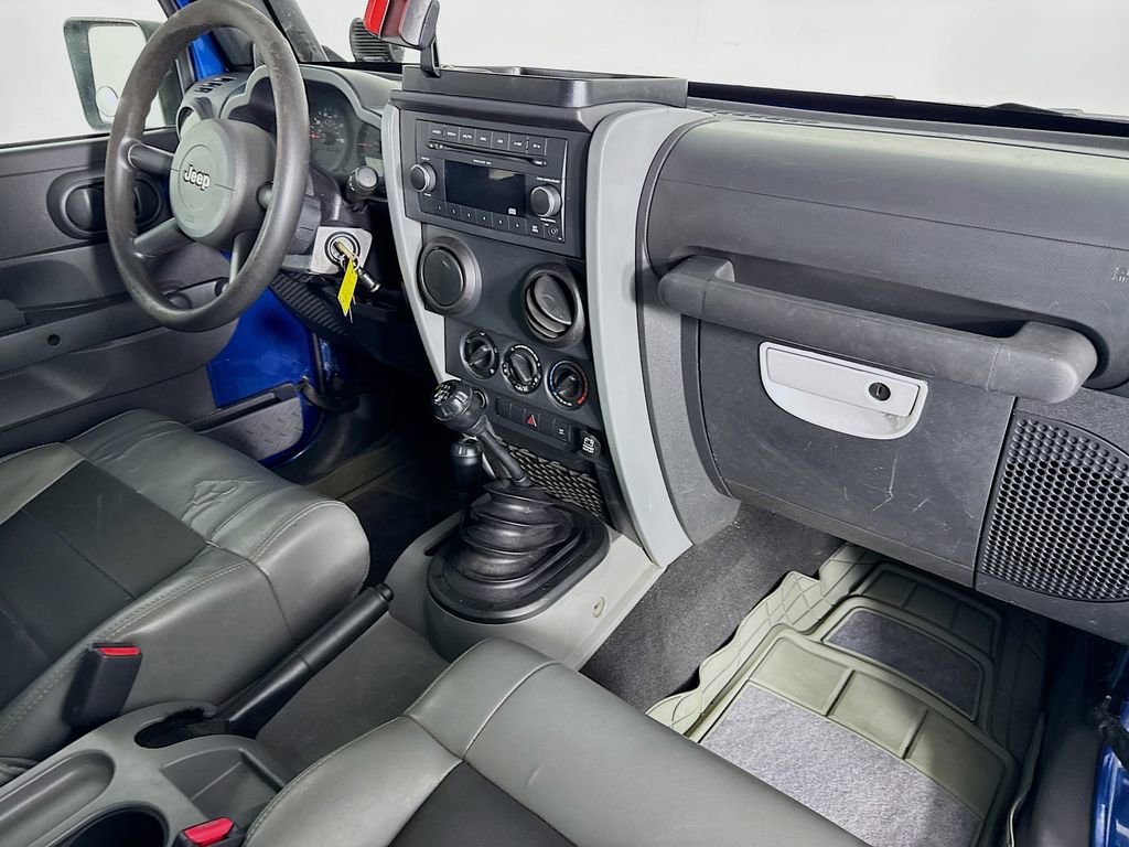 Used 2009 Jeep Wrangler X image 33
