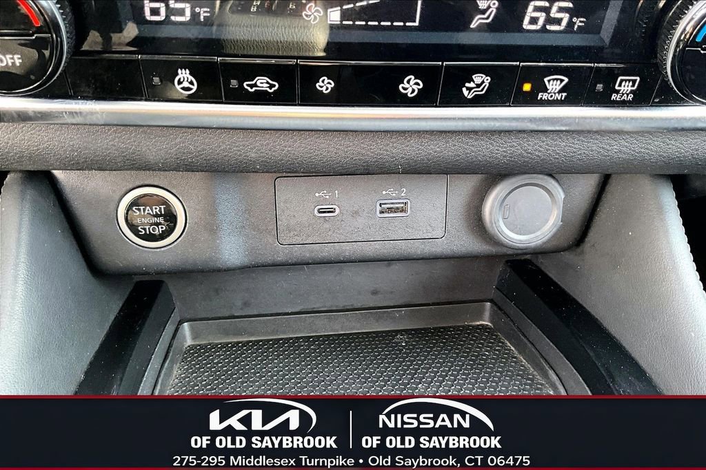 Used 2023 Nissan Rogue SL image 16