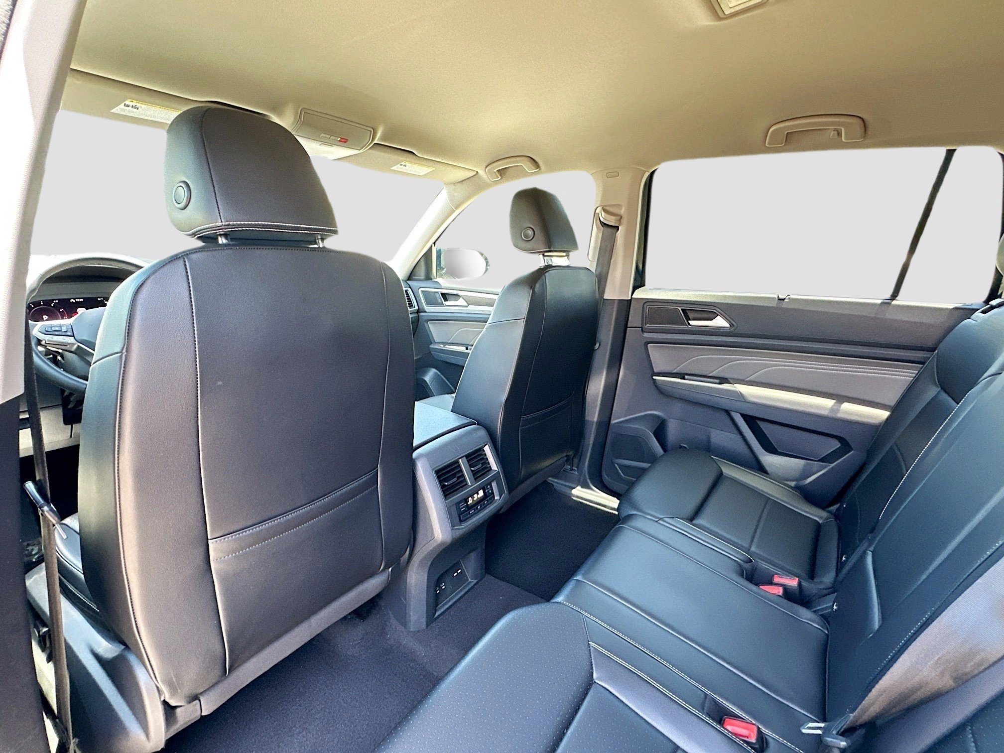 Used 2022 Volkswagen Atlas SE image 25