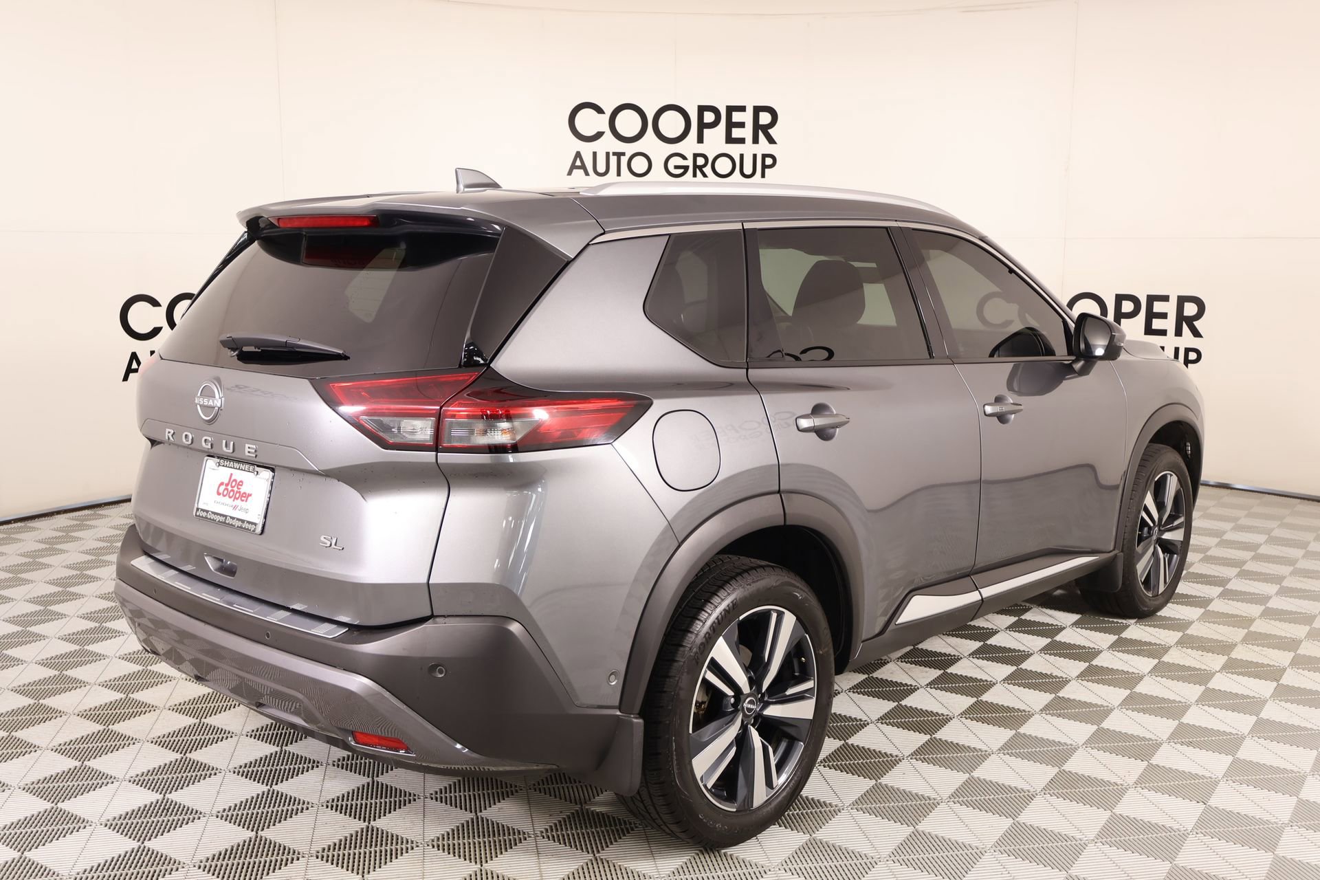 Used 2023 Nissan Rogue SL w/ SL Premium Package FWD image 22