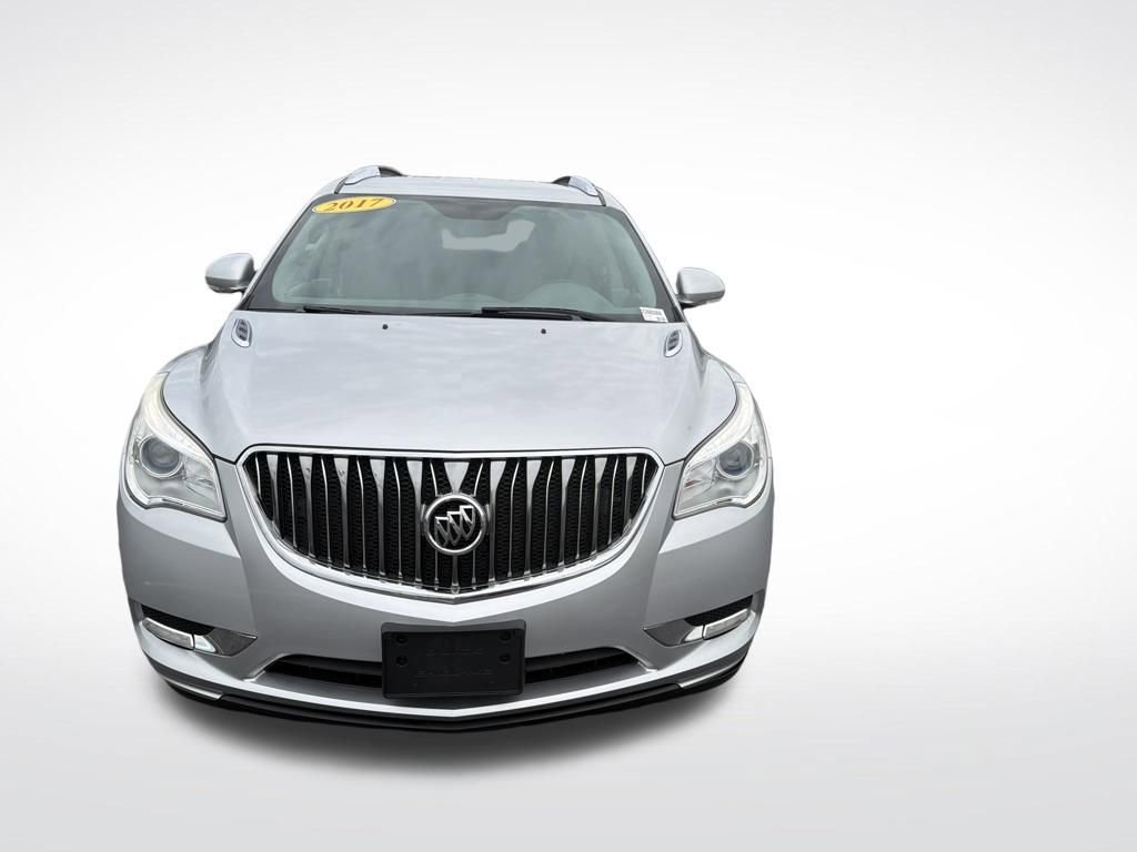 Used 2017 Buick Enclave Convenience image 2