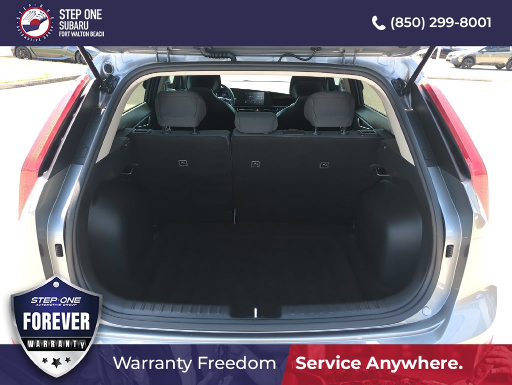 Used 2025 Kia Niro LX FWD image 29