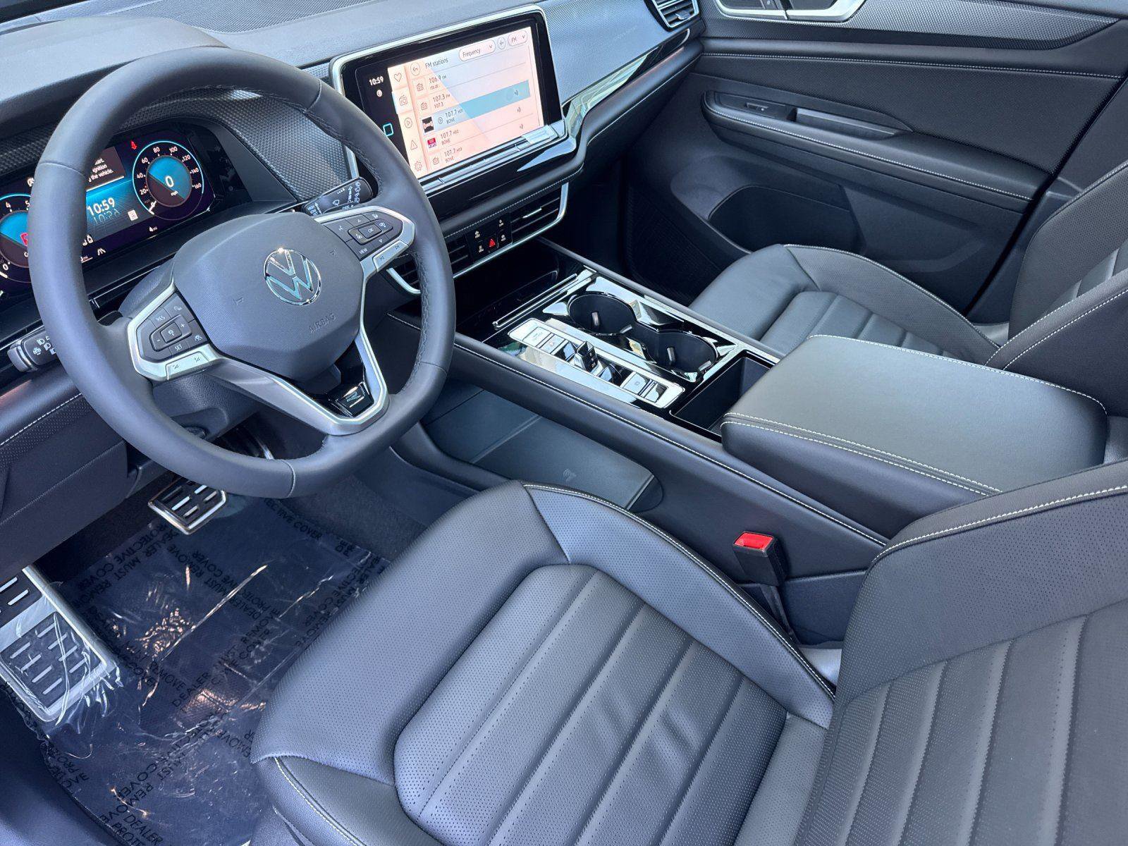 New 2026 Volkswagen Atlas Cross Sport SEL R-Line image 9