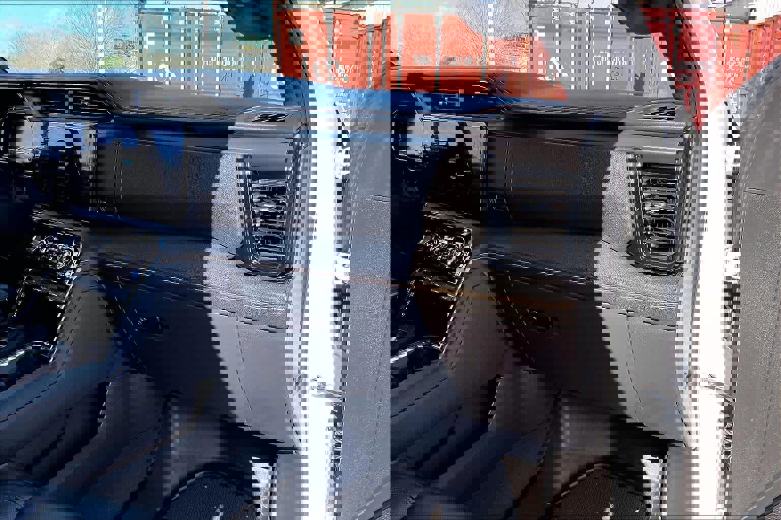 Certified 2025 GMC Sierra 1500 AT4 w/ AT4 Premium Package image 18