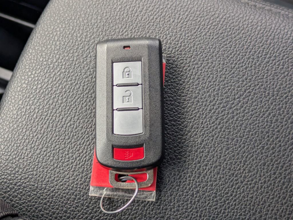 Used 2025 Mitsubishi Outlander Sport AWD image 33