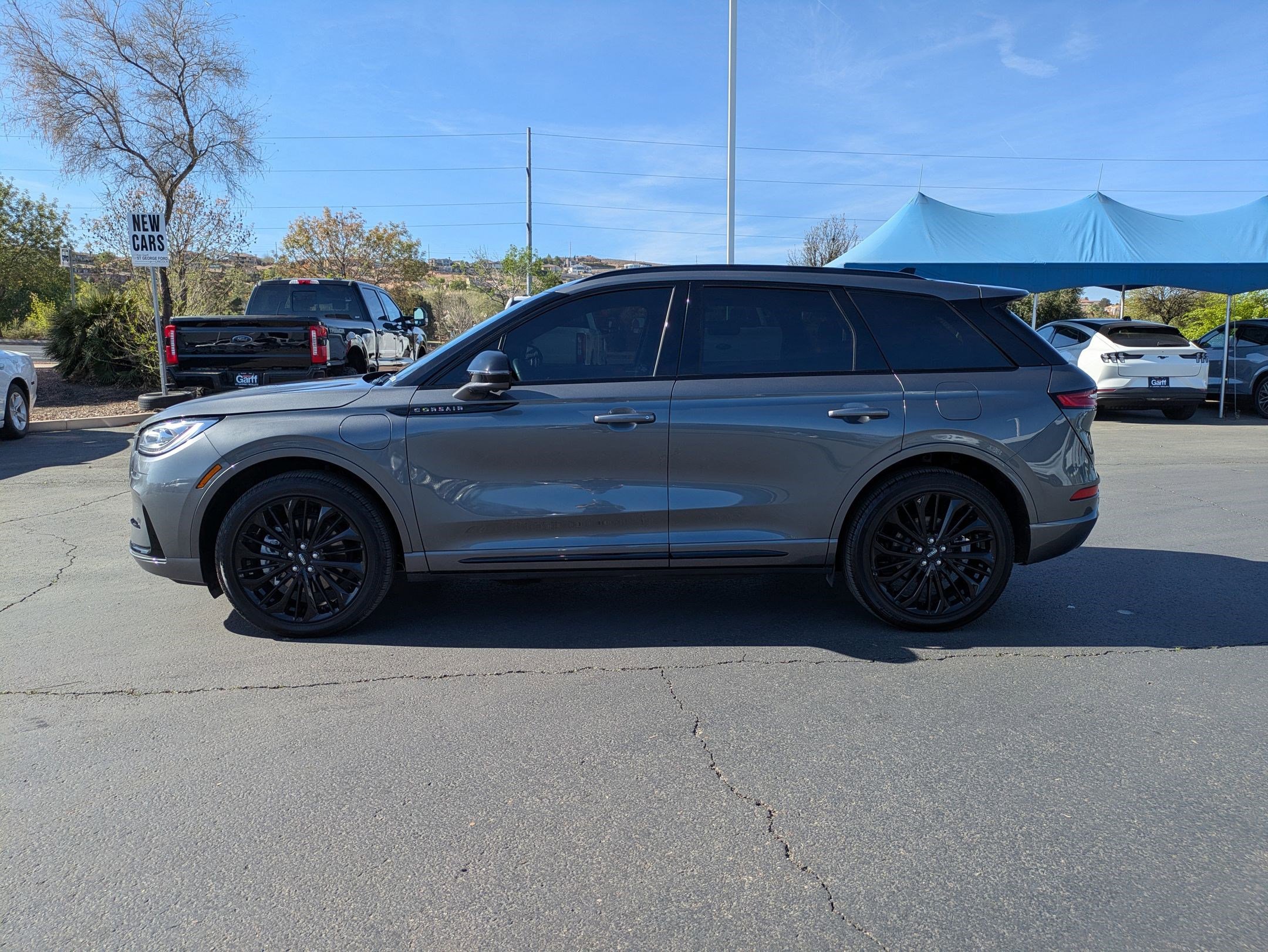 Used 2025 Lincoln Corsair Grand Touring w/ Equipment Group 302A image 6