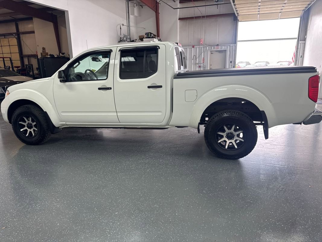 Used 2014 Nissan Frontier SV w/ SV Value Truck Package AWD/4WD image 7