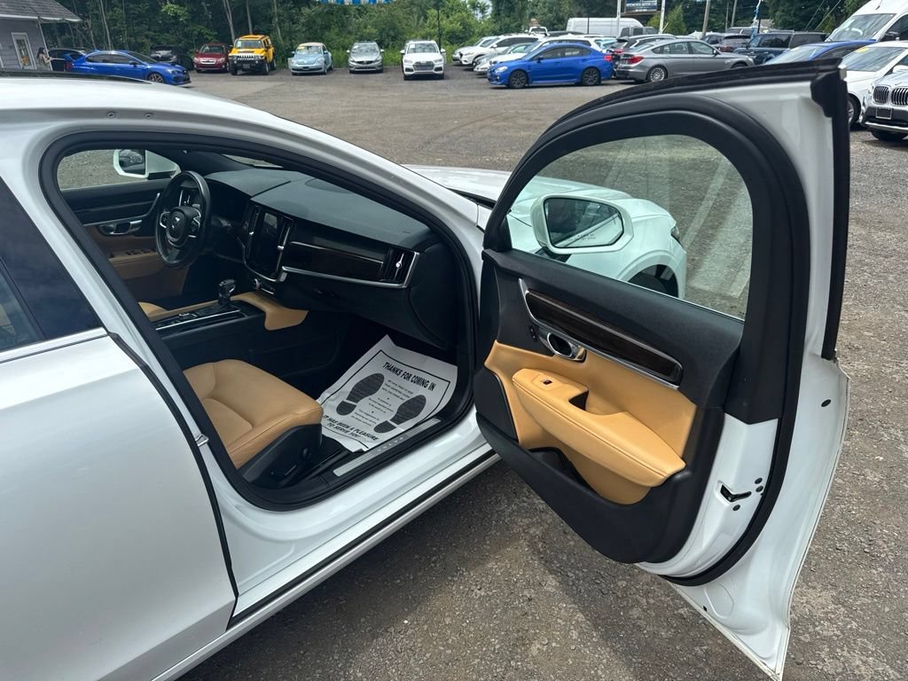 Used 2017 Volvo S90 T6 Momentum w/ Vision Package AWD/4WD image 30
