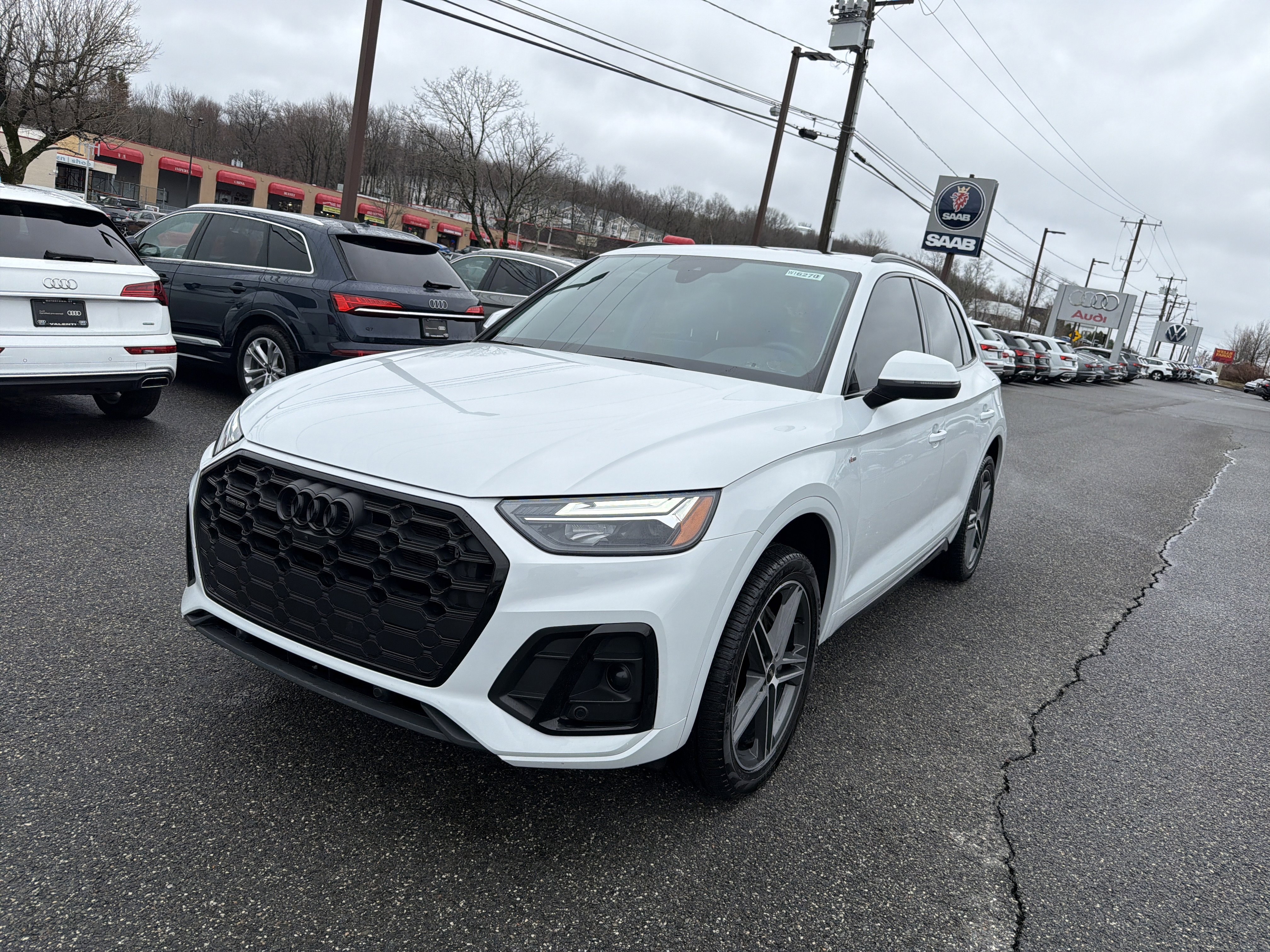 Certified 2023 Audi Q5 e Premium Plus w/ Premium Plus Package image 3