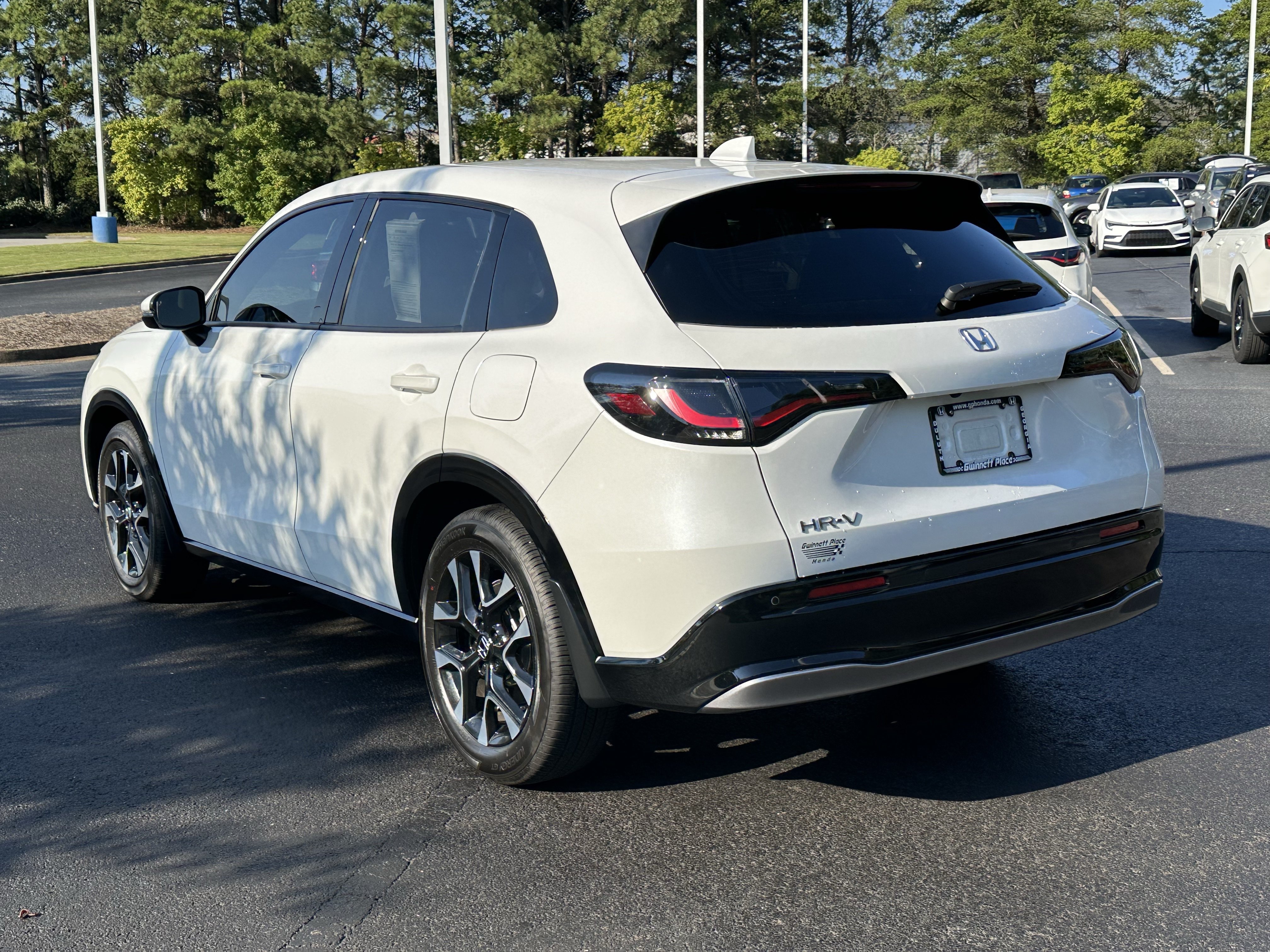 Used 2026 Honda HR-V EX-L image 11