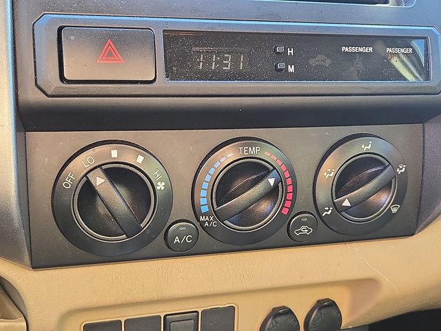 Used 2012 Toyota Tacoma 4x4 Access Cab image 23