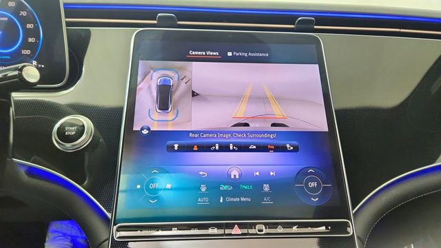 Used 2023 Mercedes-Benz EQE 500 4MATIC Sedan w/ Digital Light Package image 46