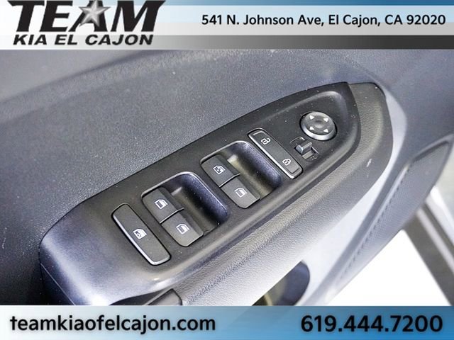 Used 2024 Hyundai Venue Limited image 23