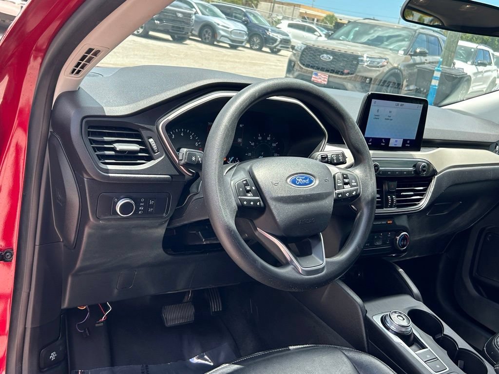 Used 2021 Ford Escape SE w/ SE Sport Appearance Package FWD image 32