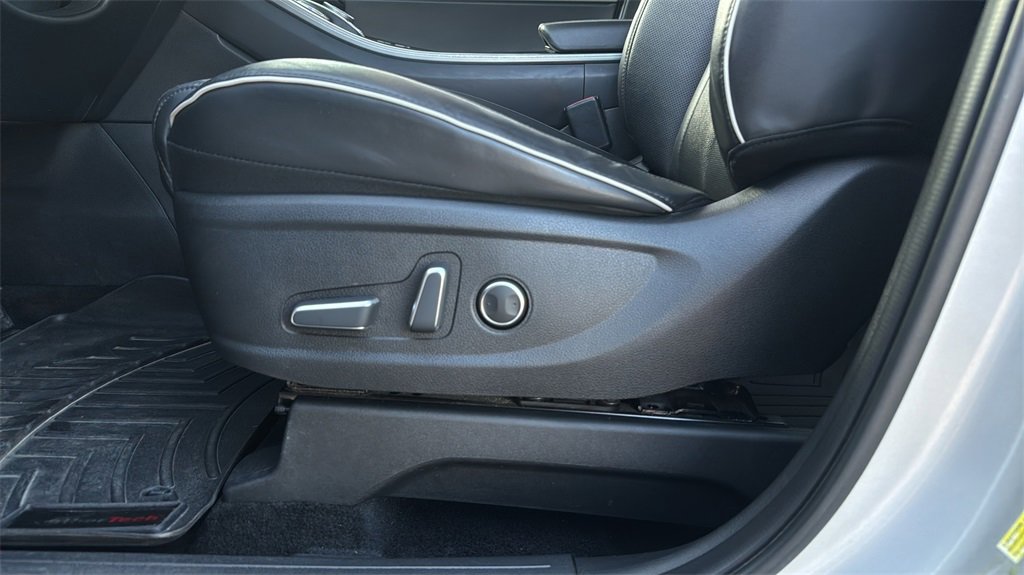 Used 2023 Hyundai Palisade SEL image 11