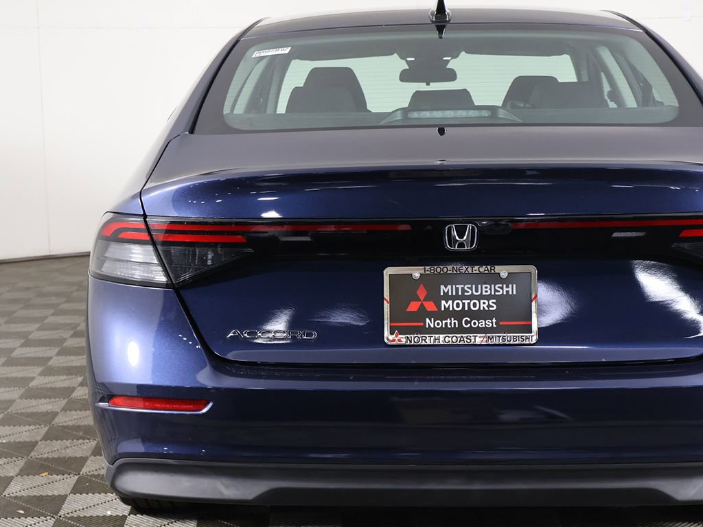 Used 2025 Honda Accord SE image 15