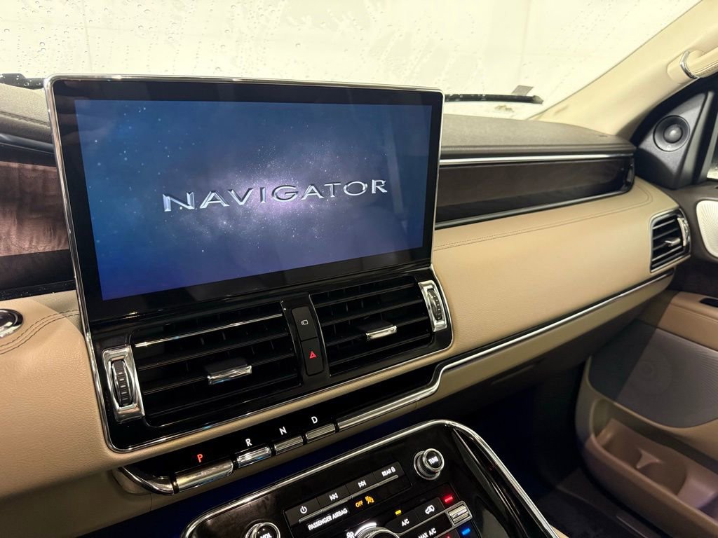 Certified 2023 Lincoln Navigator Reserve image 27