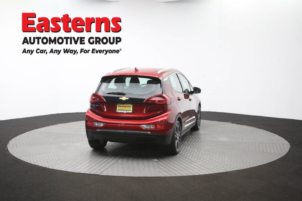Used 2018 Chevrolet Bolt Premier w/ Driver Confidence II Package FWD image 40