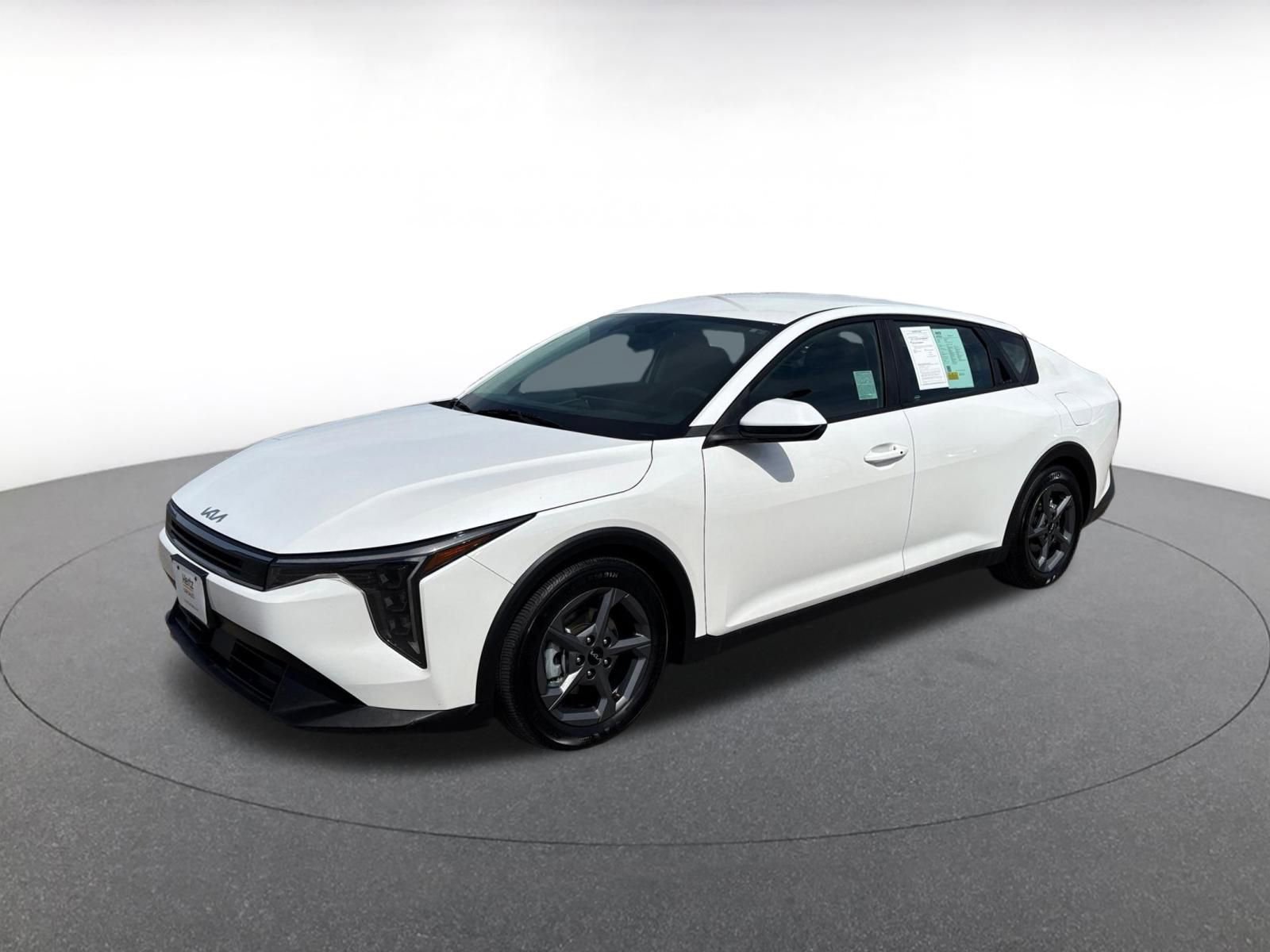 Used 2025 Kia K4 LXS FWD image 8