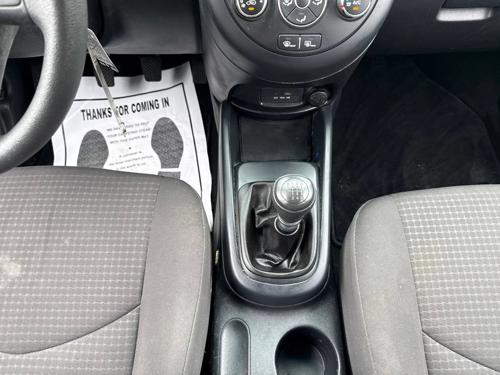 Used 2013 Kia Soul FWD image 17