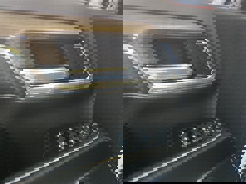 Used 2024 Chevrolet Silverado 2500 LT image 17