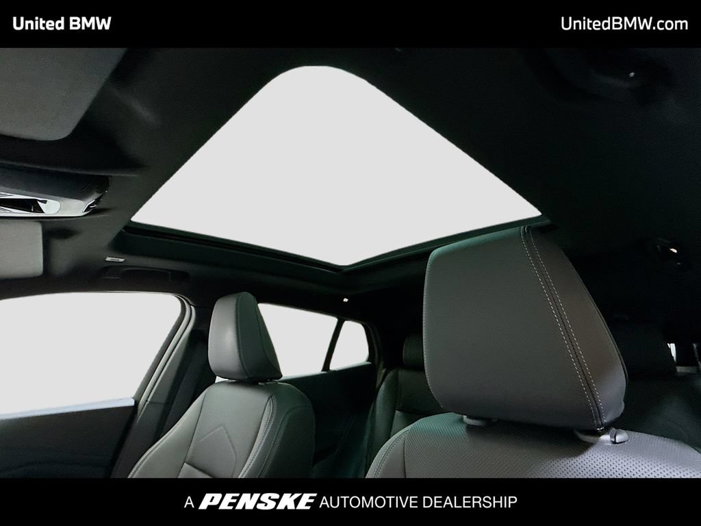 Used 2025 BMW X2 xDrive28i w/ Premium Package AWD/4WD image 11