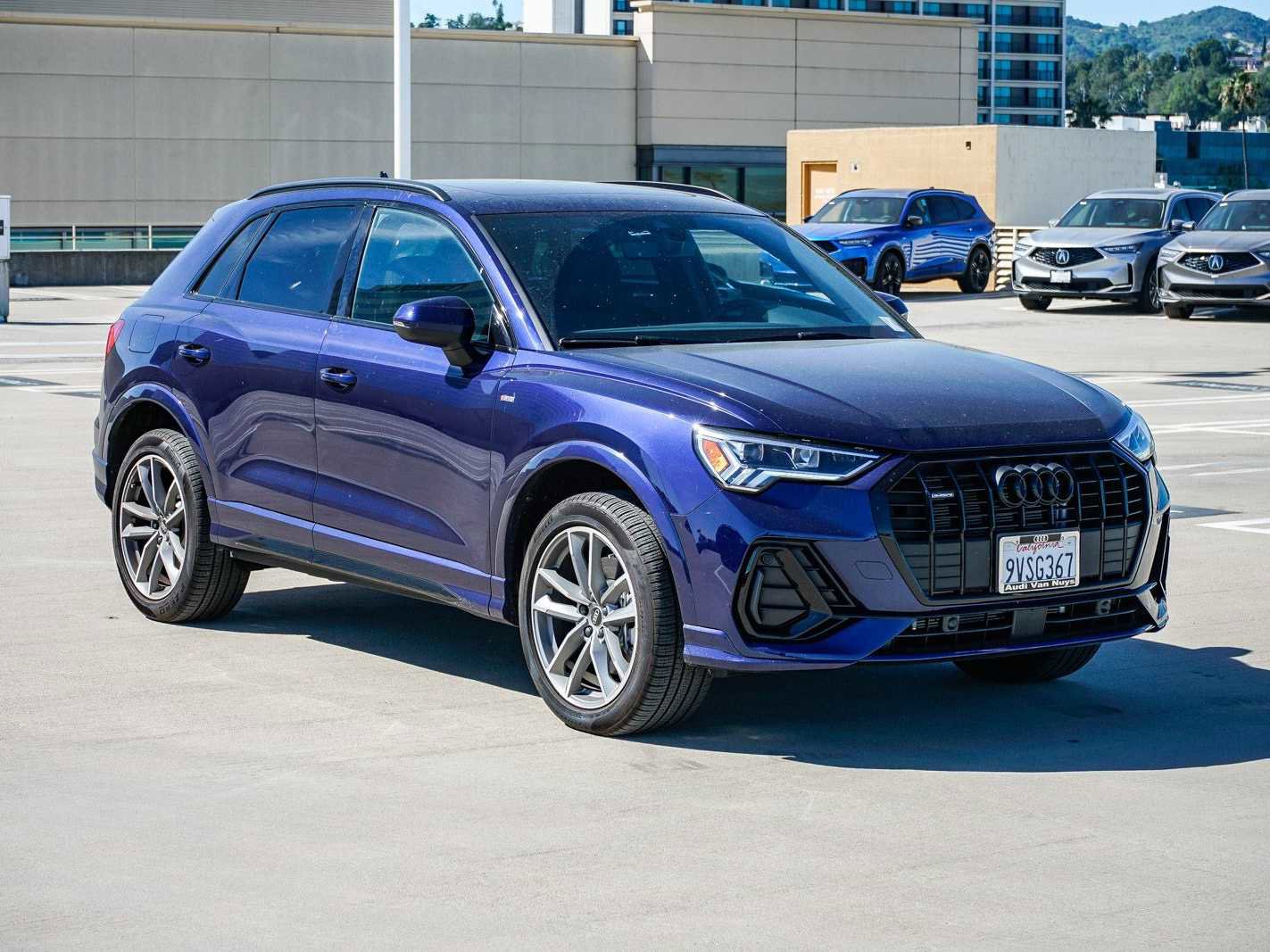 Used 2025 Audi Q3 2.0T Premium w/ Convenience Package image 4