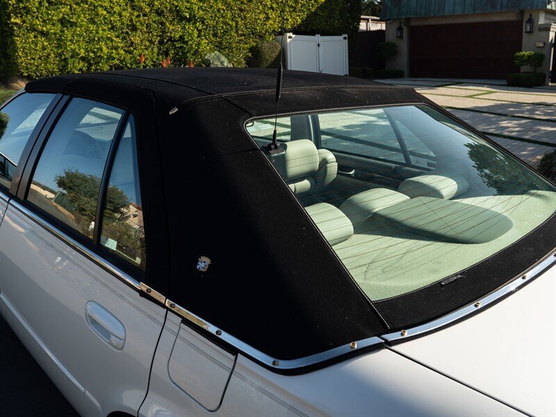 Used 1999 Cadillac Seville SLS w/ Personalization Pkg FWD image 18