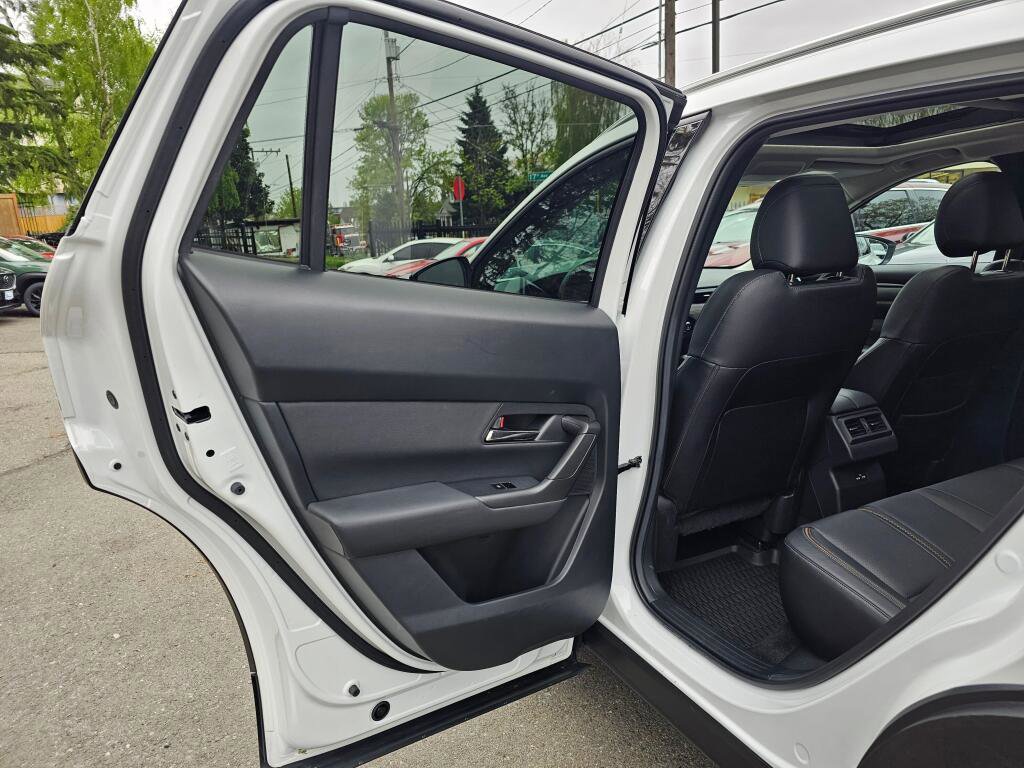 Certified 2023 MAZDA CX-50 AWD 2.5 S w/ Premium Plus Pkg image 16