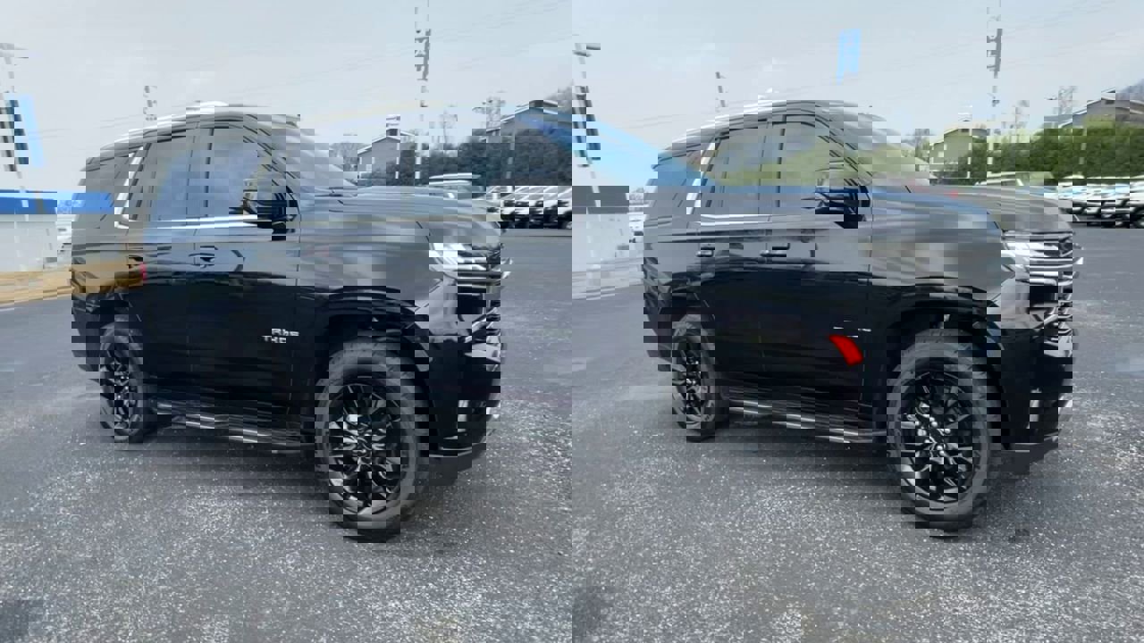 Used 2023 Chevrolet Tahoe LT w/ Luxury Package image 2