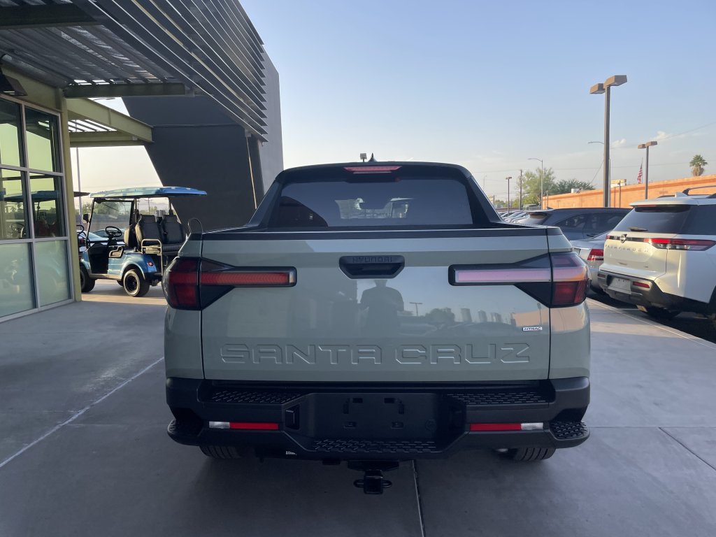 Used 2023 Hyundai Santa Cruz SEL AWD/4WD image 10