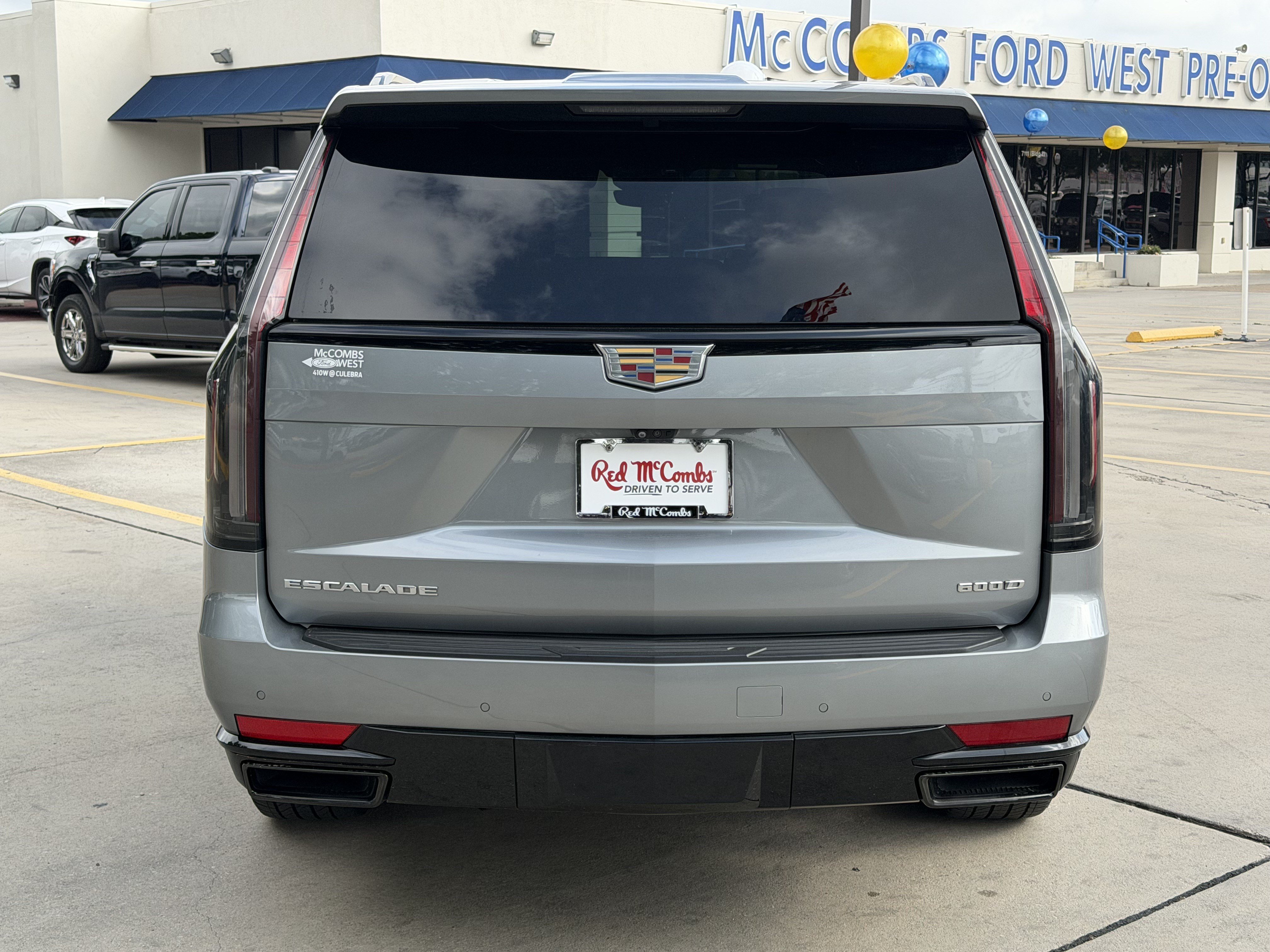 Used 2023 Cadillac Escalade Sport w/ Touring Package AWD/4WD image 6