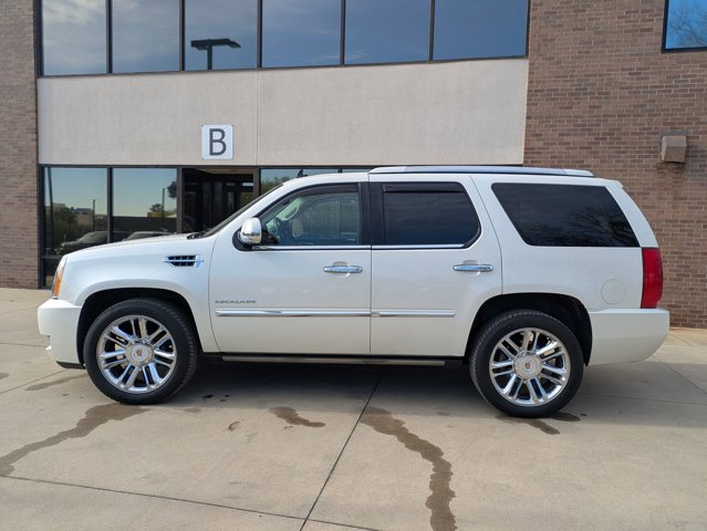 Used 2014 Cadillac Escalade Platinum image 9