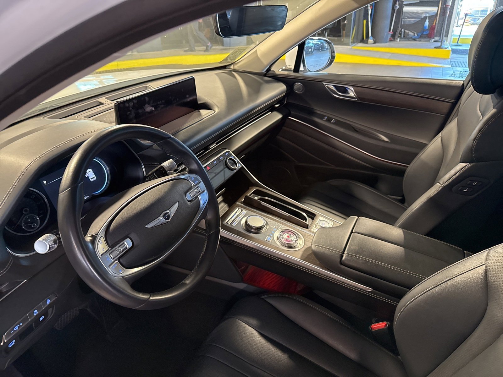 Used 2024 Genesis GV80 2.5T image 4