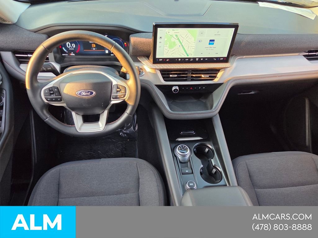 Used 2025 Ford Explorer Active image 16
