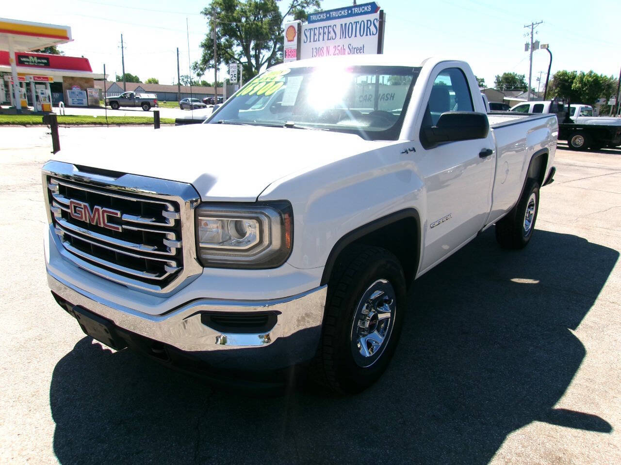 Used 2018 GMC Sierra 1500 4x4 Regular Cab w/ Sierra Convenience Package image 7