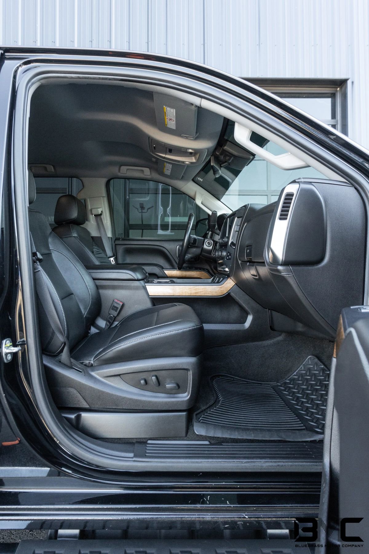 Used 2017 Chevrolet Silverado 2500 LTZ w/ Duramax Plus Package image 19