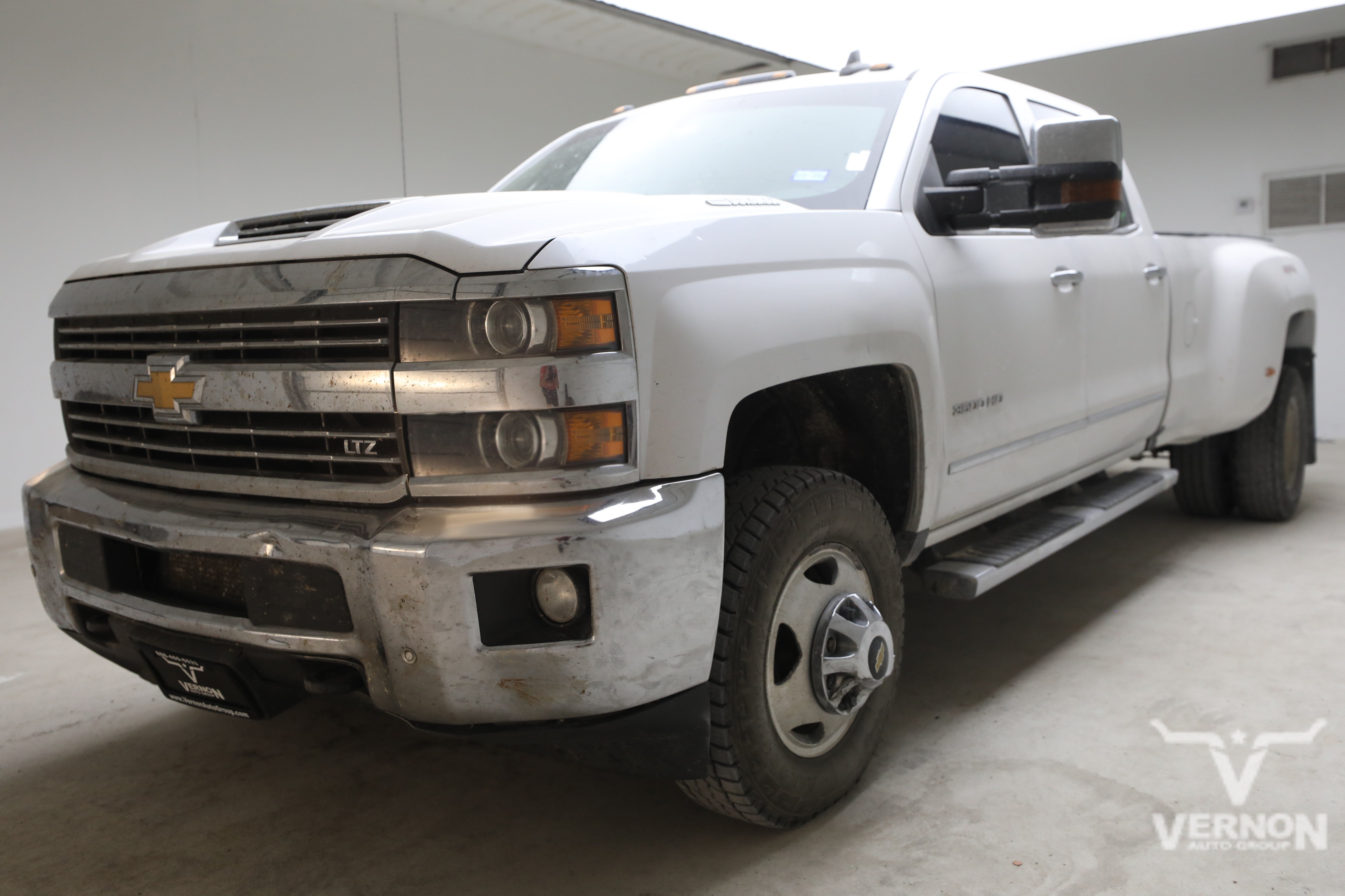 Used 2019 Chevrolet Silverado 3500 LTZ w/ Duramax Plus Package AWD/4WD image 1