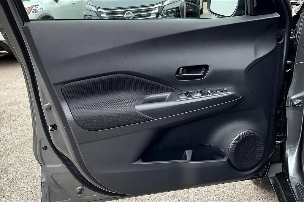 New 2025 Nissan Kicks Play S image 27